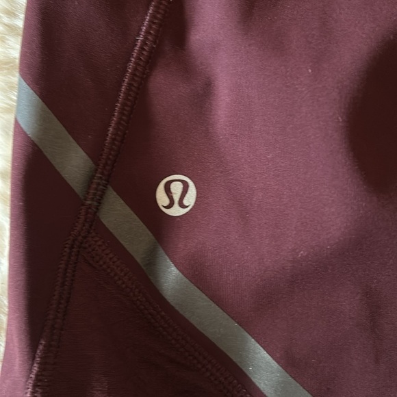 Lululemon Cropped Legging - Picture 5 of 8